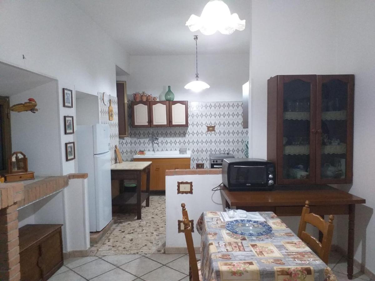 Апартаменты La Casa Di Lina Sezze Экстерьер фото