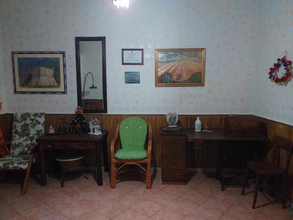 Апартаменты La Casa Di Lina Sezze Экстерьер фото